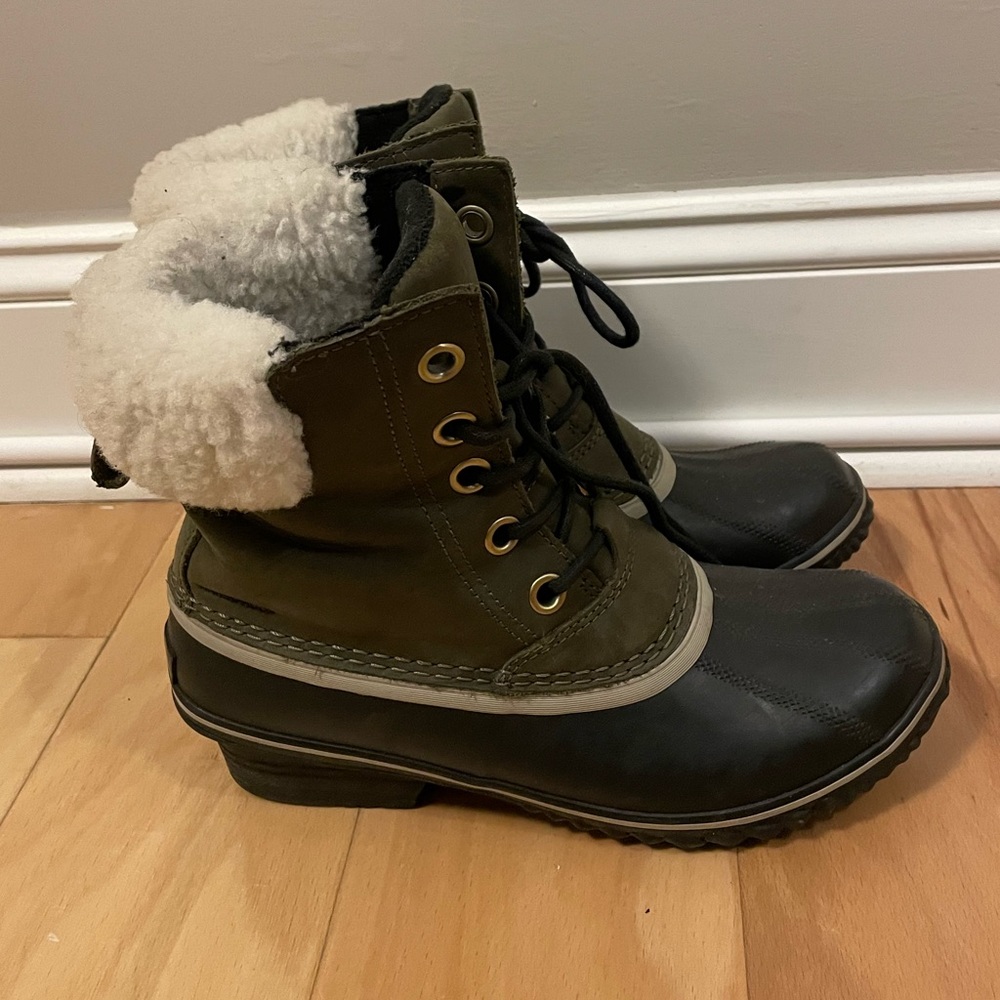 Sorel Waterproof Boots Size 8